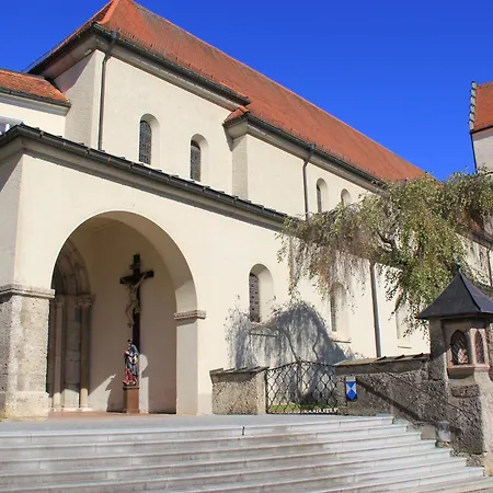 Benediktinerstift Michaelbeuern
