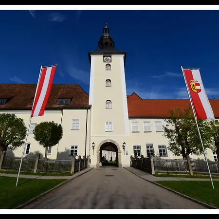 Benediktinerstift Hotel