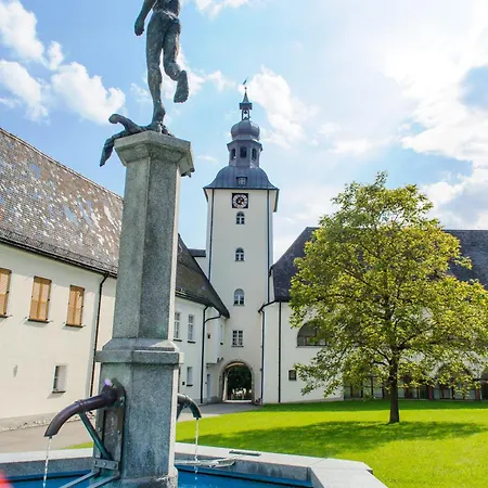 Hotel Benediktinerstift Michaelbeuern